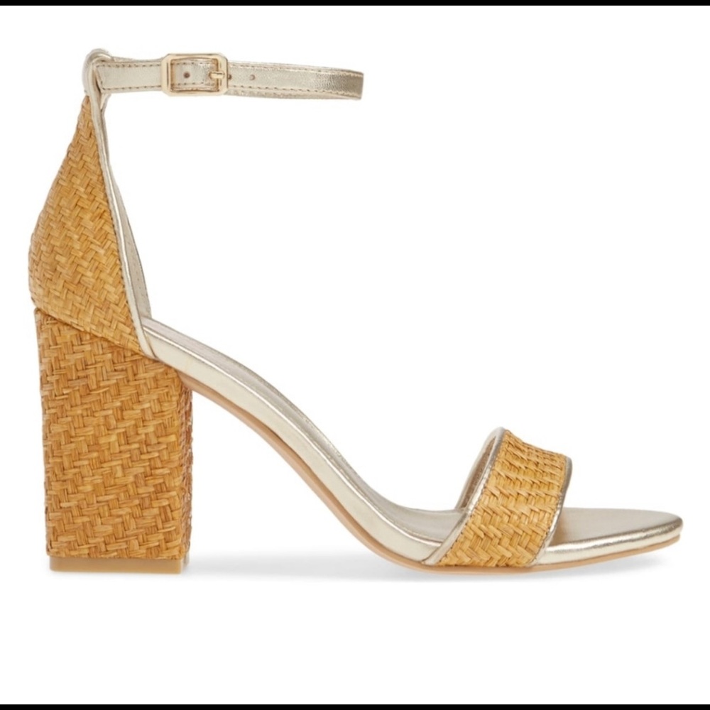 Lilly Pulizter VEUC Amberlyn Sandal worn 1 time